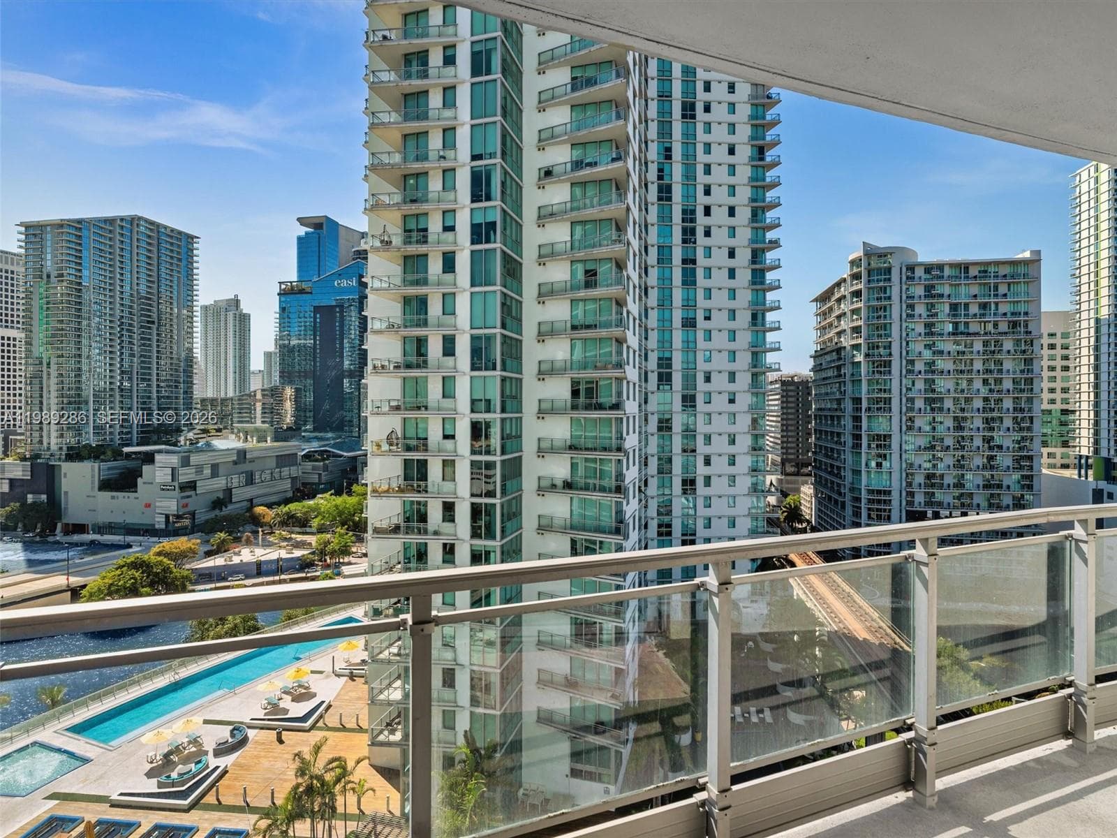90 SW 3rd St # 2013, Miami FL 33130 photo 4
