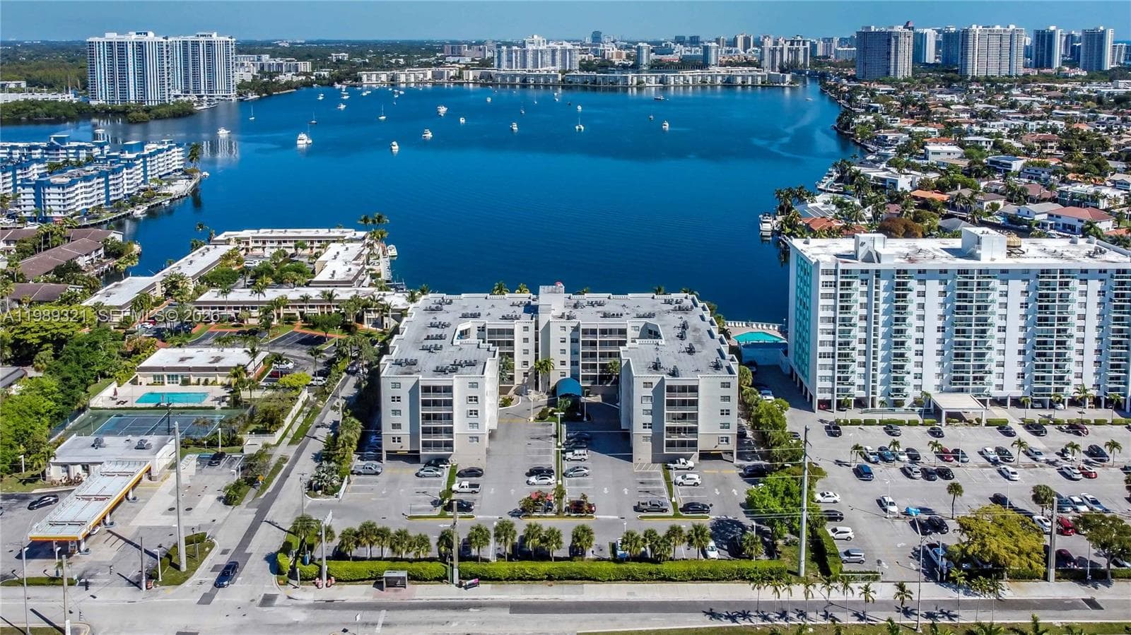2821 N Miami Beach Blvd # 2K, North Miami Beach FL 33160 photo 2