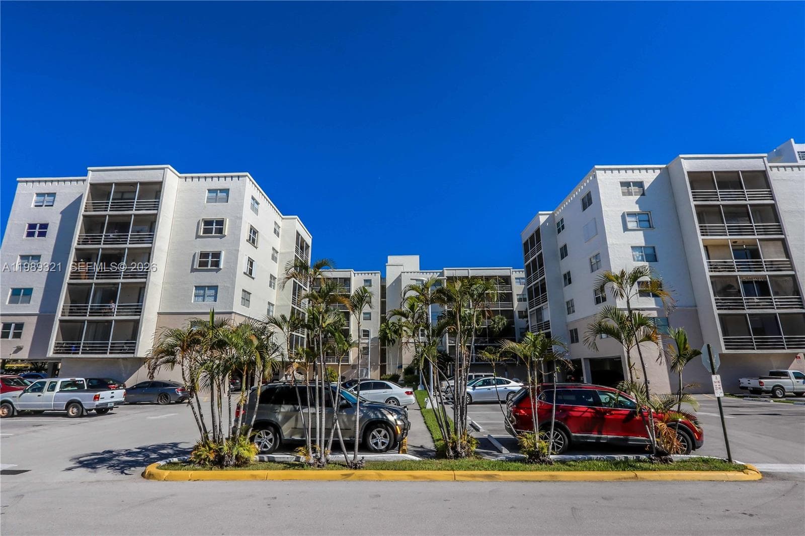 2821 N Miami Beach Blvd # 2K, North Miami Beach FL 33160 photo 4