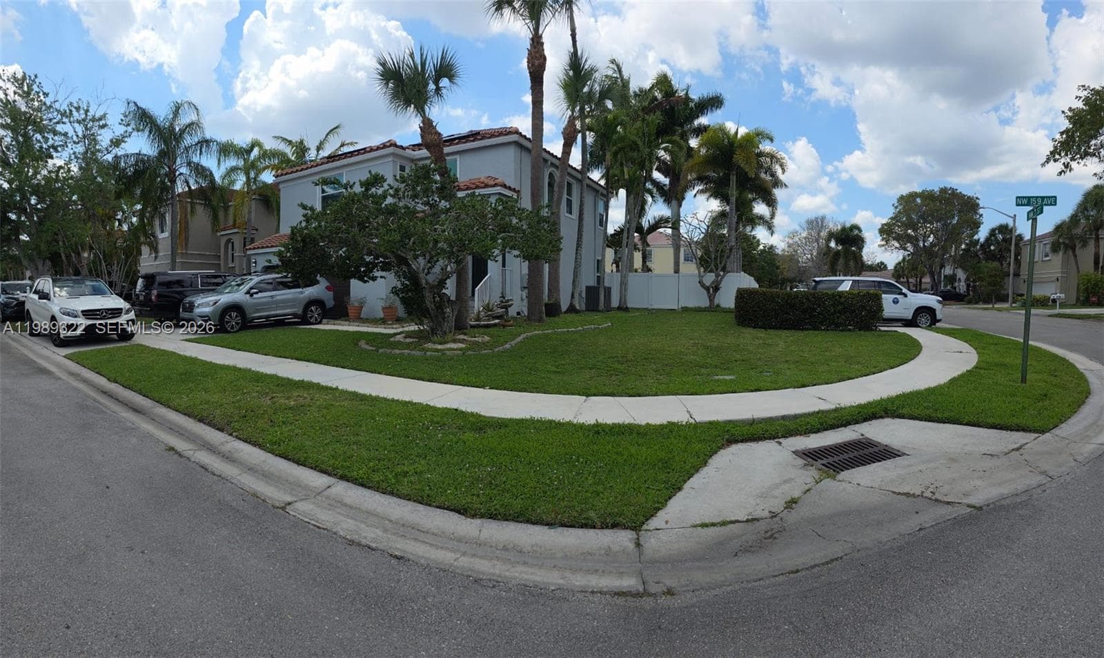680 NW 159th Ave, Pembroke Pines FL 33028 photo 3