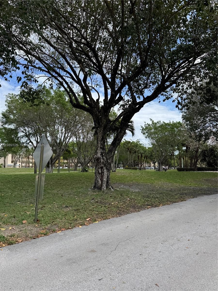 6301 N Fall Circle Dr # 213, Lauderhill FL 33319 photo 2