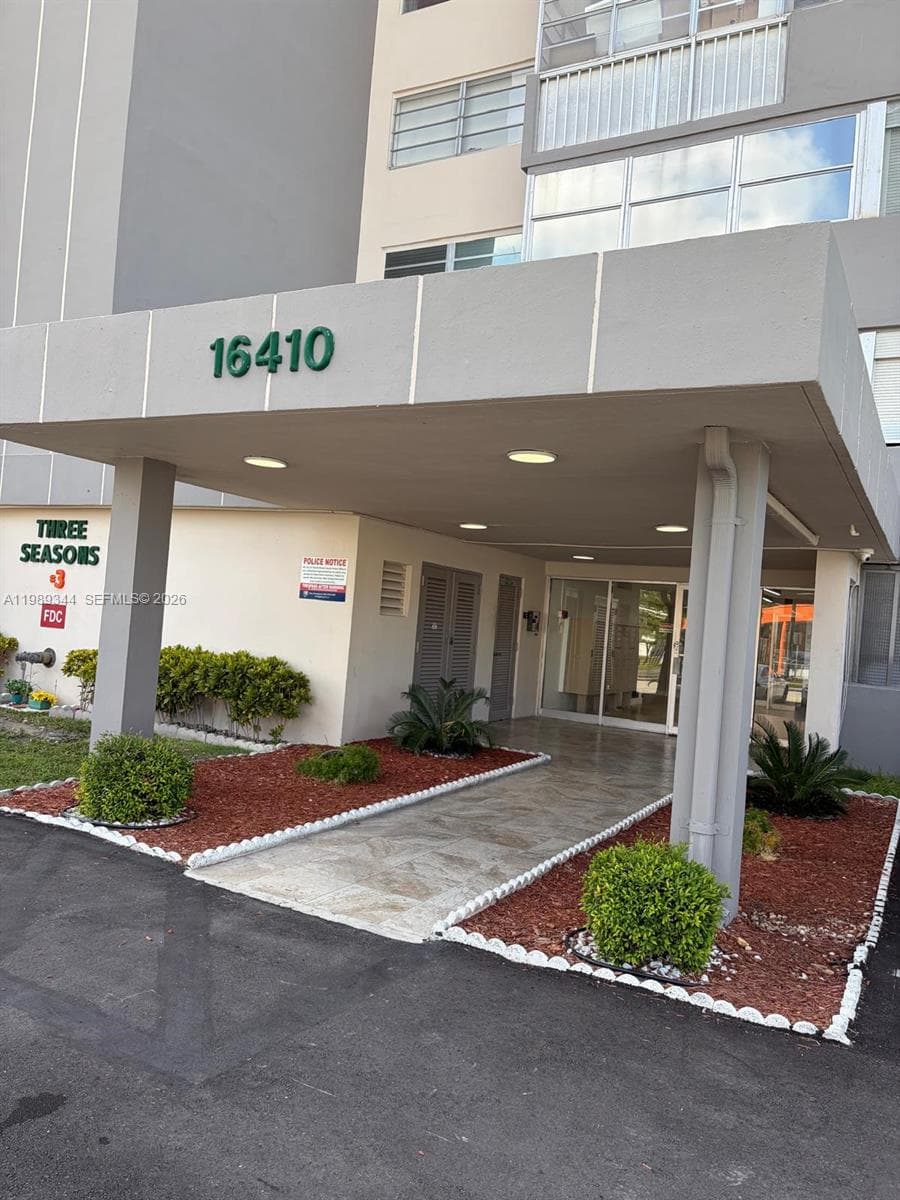 16410 Miami Dr # 504, North Miami Beach FL 33162