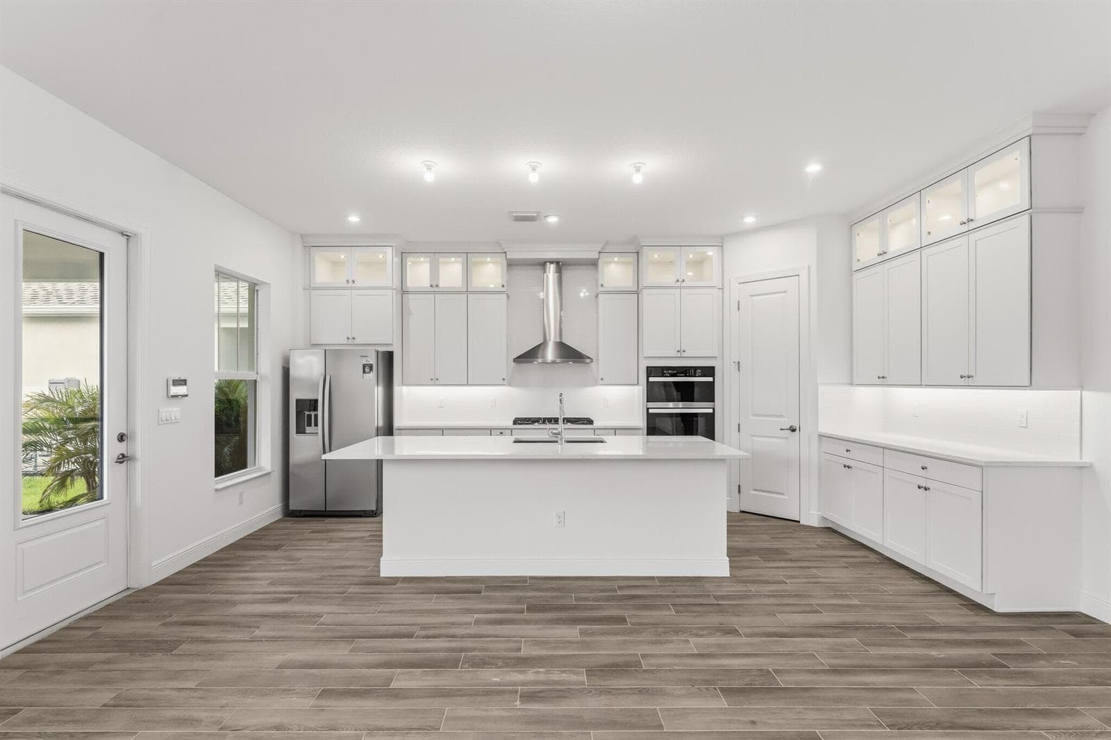 860 SW Newfield Avenue, Palm City FL 34990 photo 2