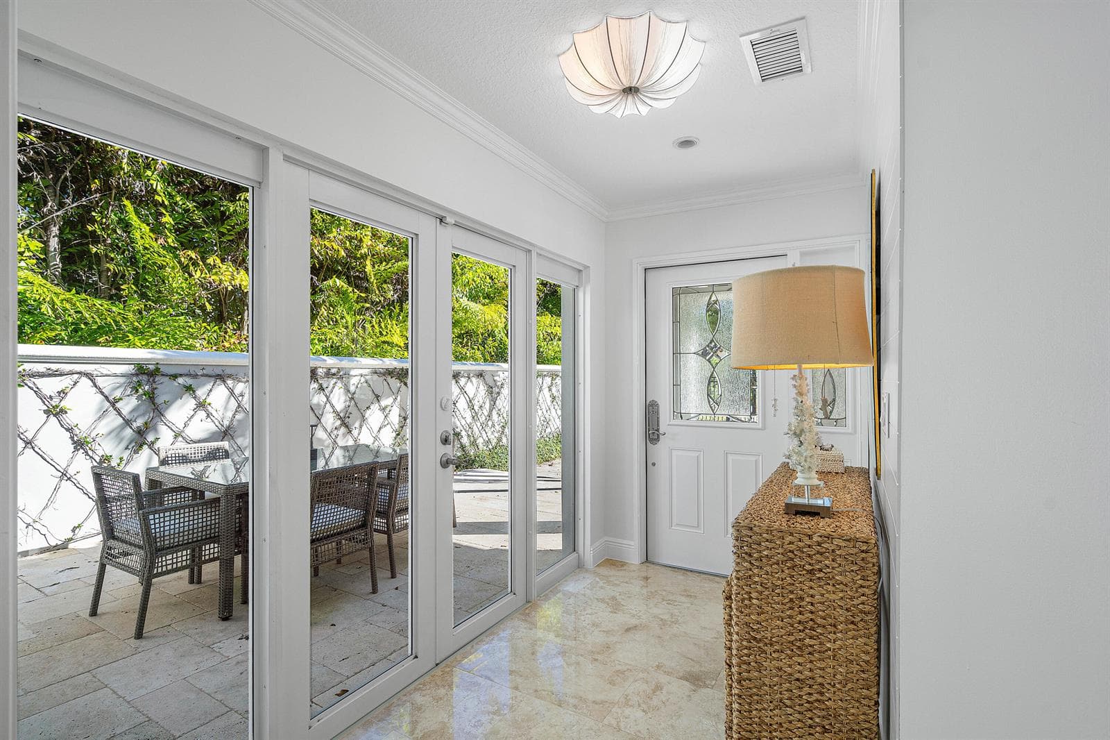820 Palm Trail, Delray Beach FL 33483 photo 2