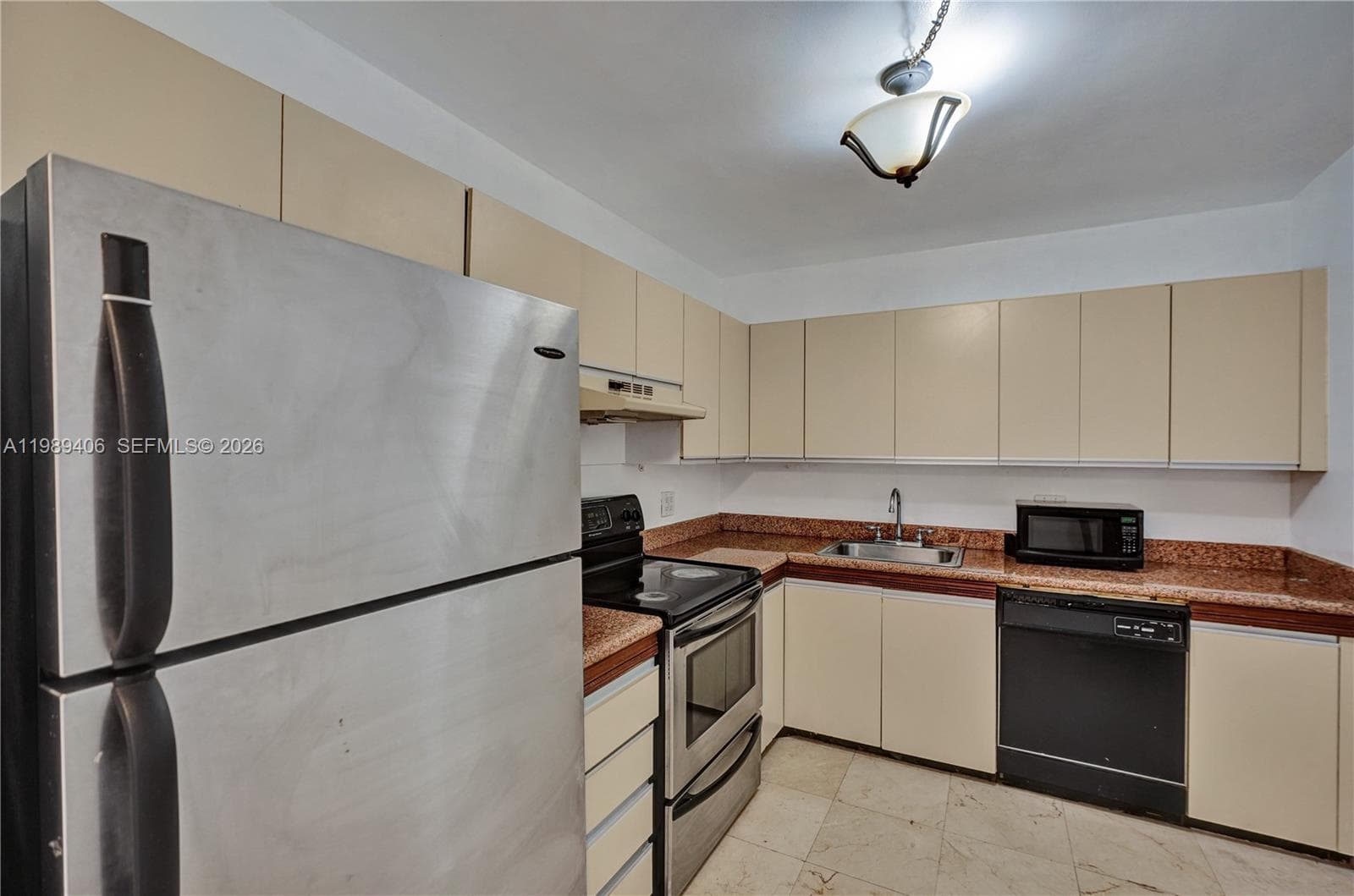 2500 Parkview Dr # 808, Hallandale Beach FL 33009 photo 5