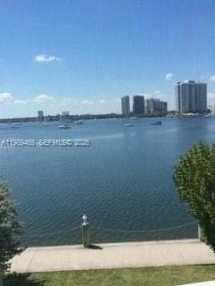3000 Marcos Dr # P312, Aventura FL 33160 photo 4