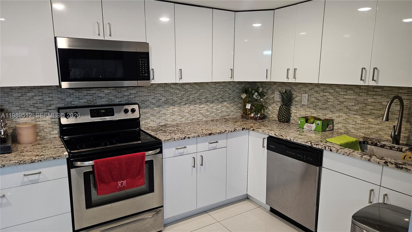 11111 Biscayne Blvd # 3F, Miami FL 33181 photo 3