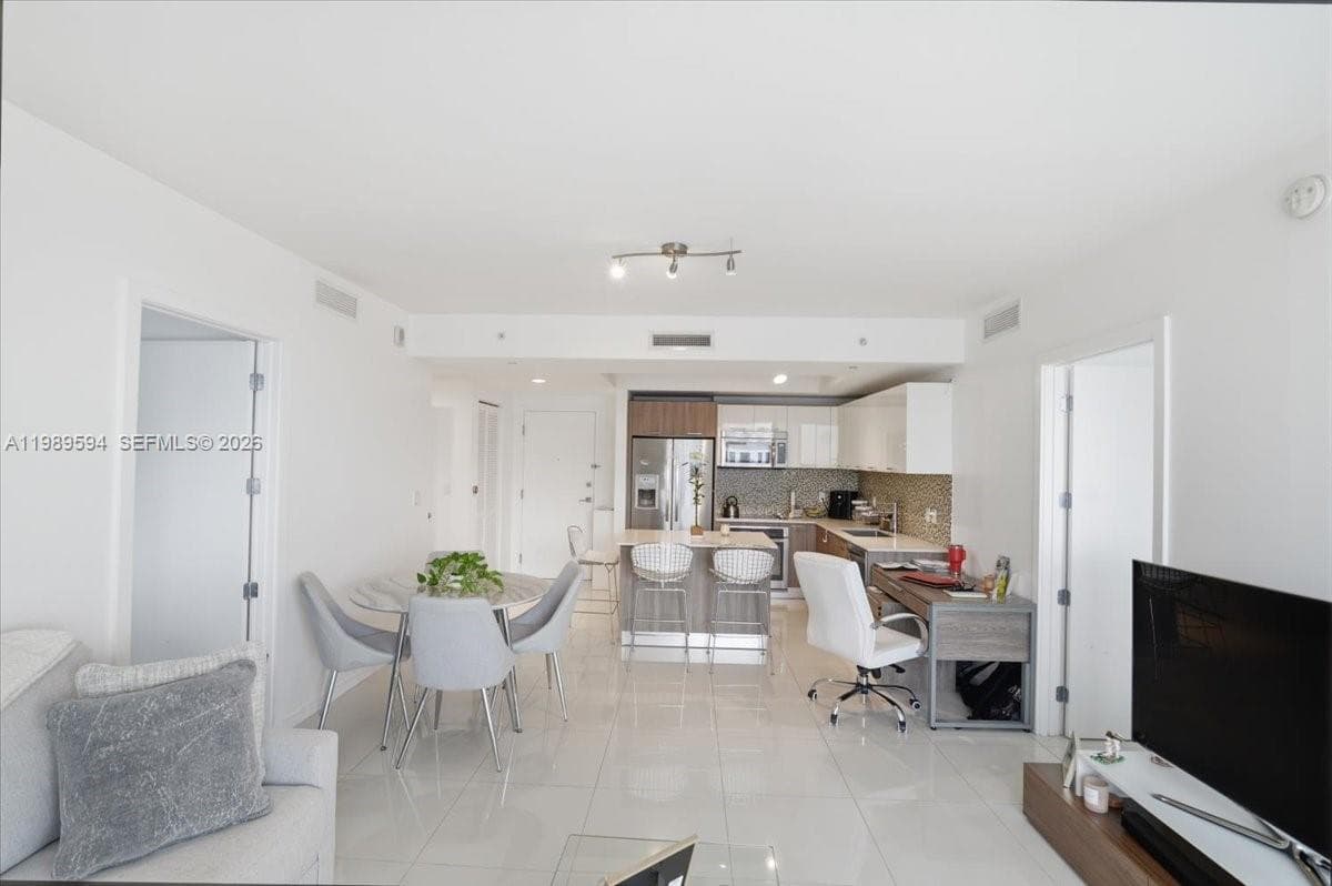 5300 Paseo Blvd # 1803, Doral FL 33166 photo 4