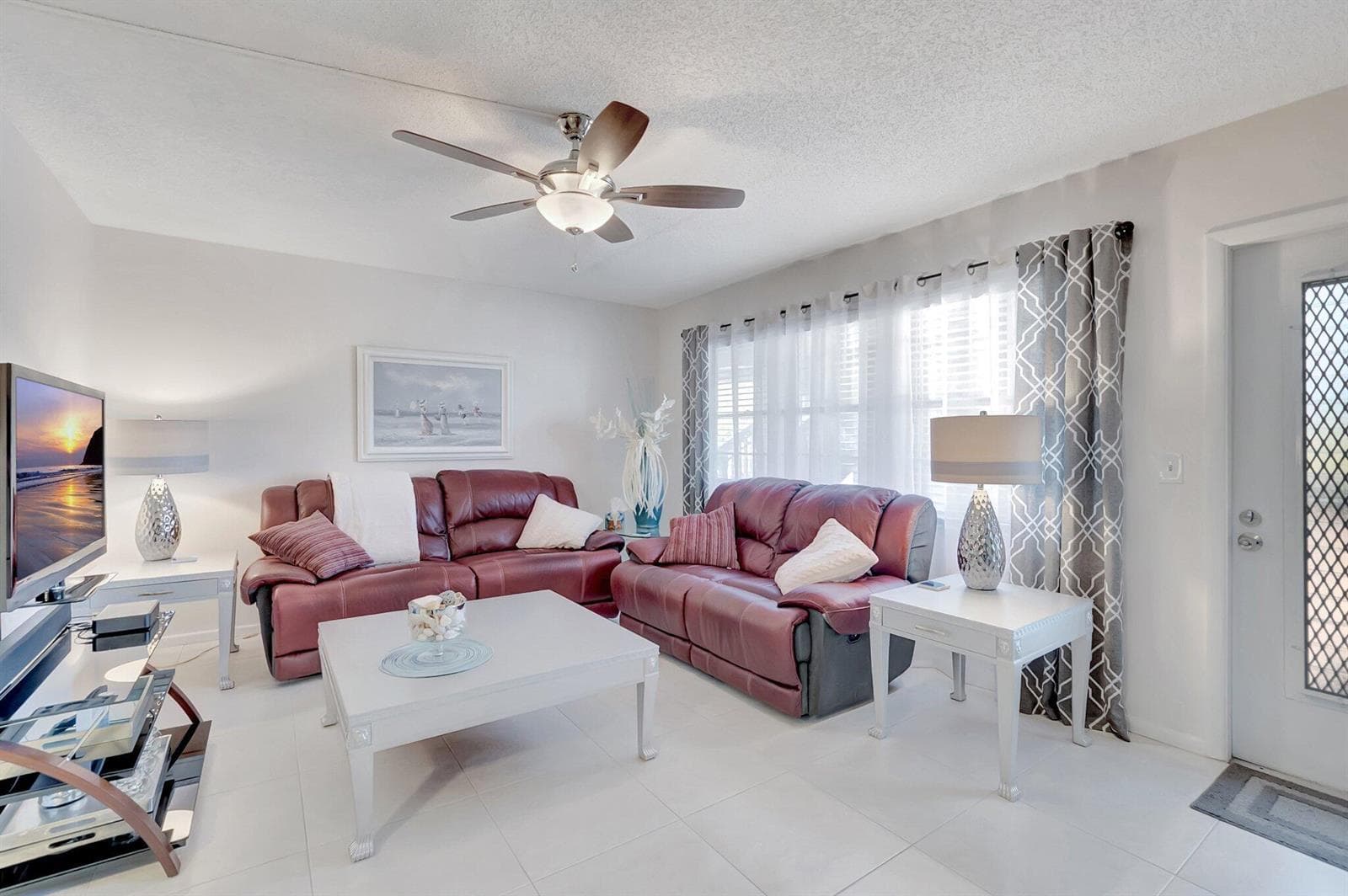 2051 Cambridge C, Deerfield Beach FL 33442 photo 2
