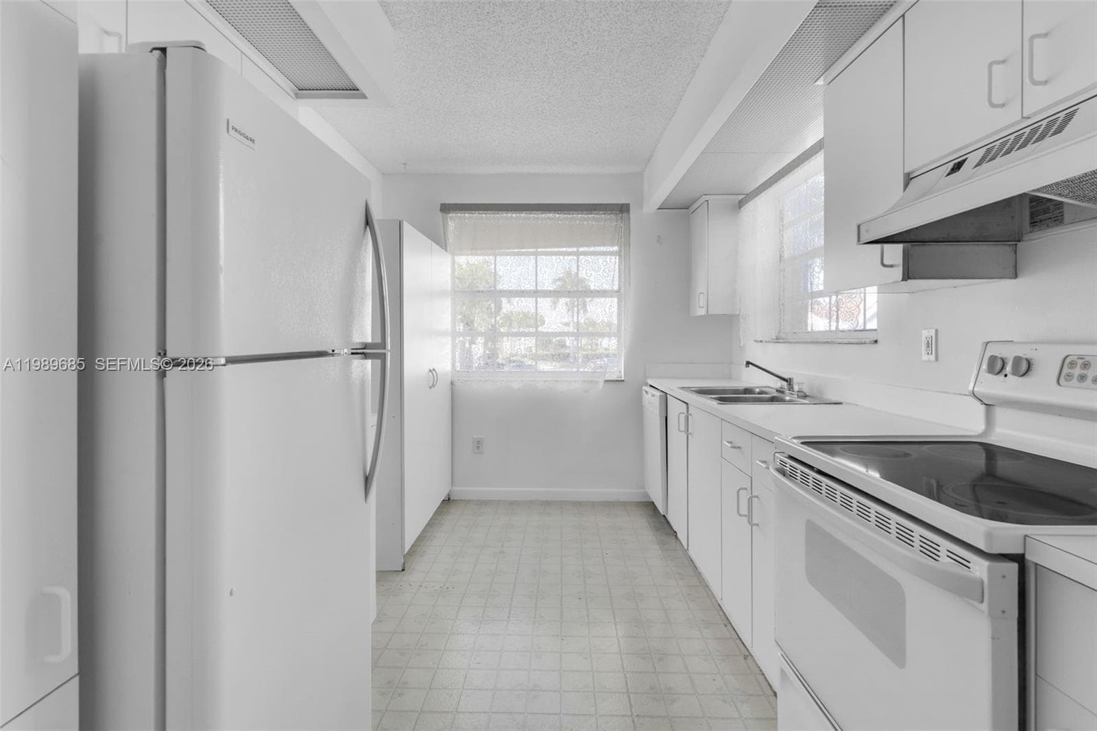 2274 SE 27th Dr # F, Homestead FL 33035 photo 4