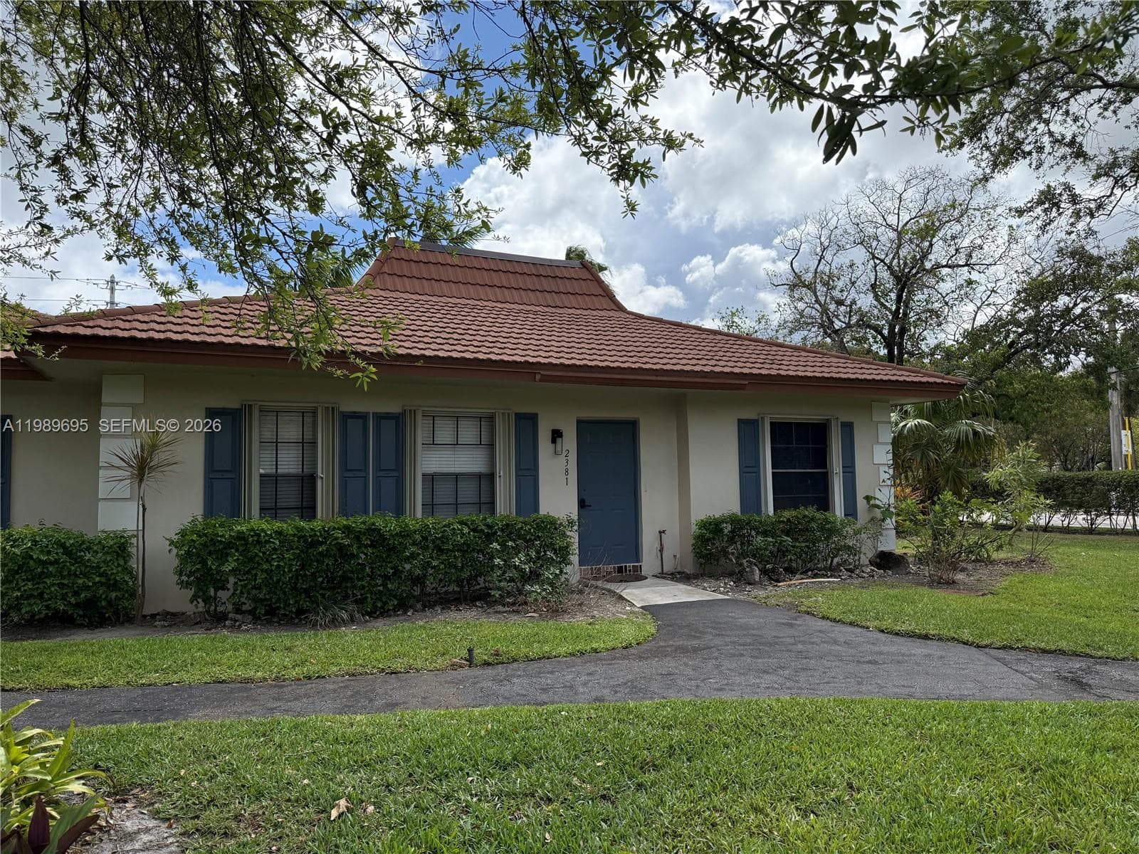 2381 SW 70th Ave # 49, Davie FL 33317 photo 2
