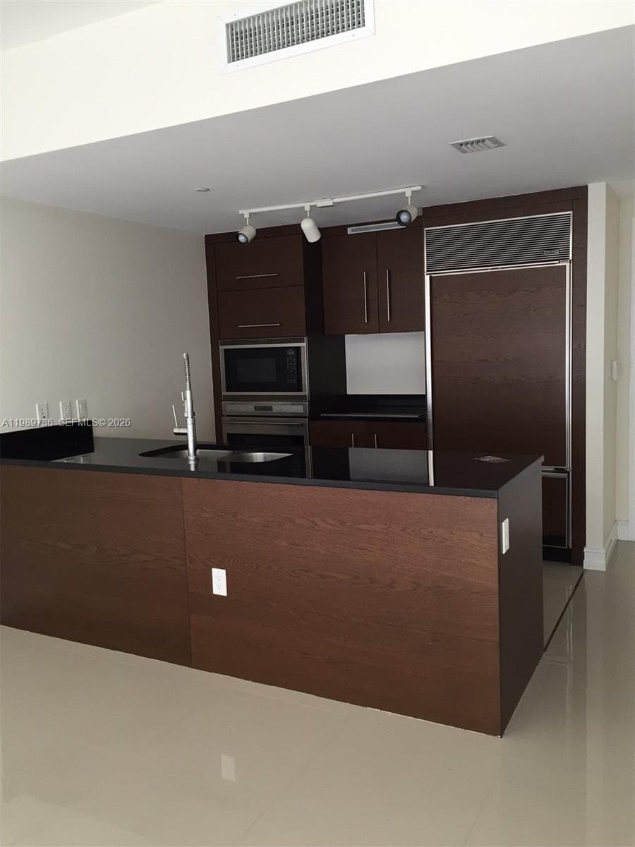 475 Brickell Ave # 5111, Miami FL 33131 photo 5