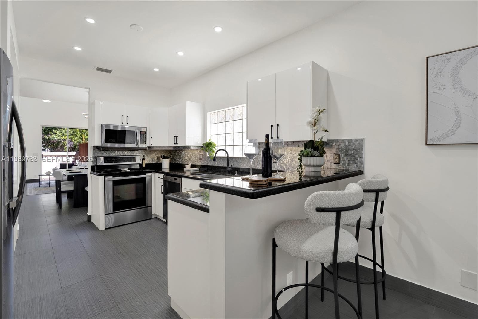 1251 Hayes St, Hollywood FL 33019 photo 5