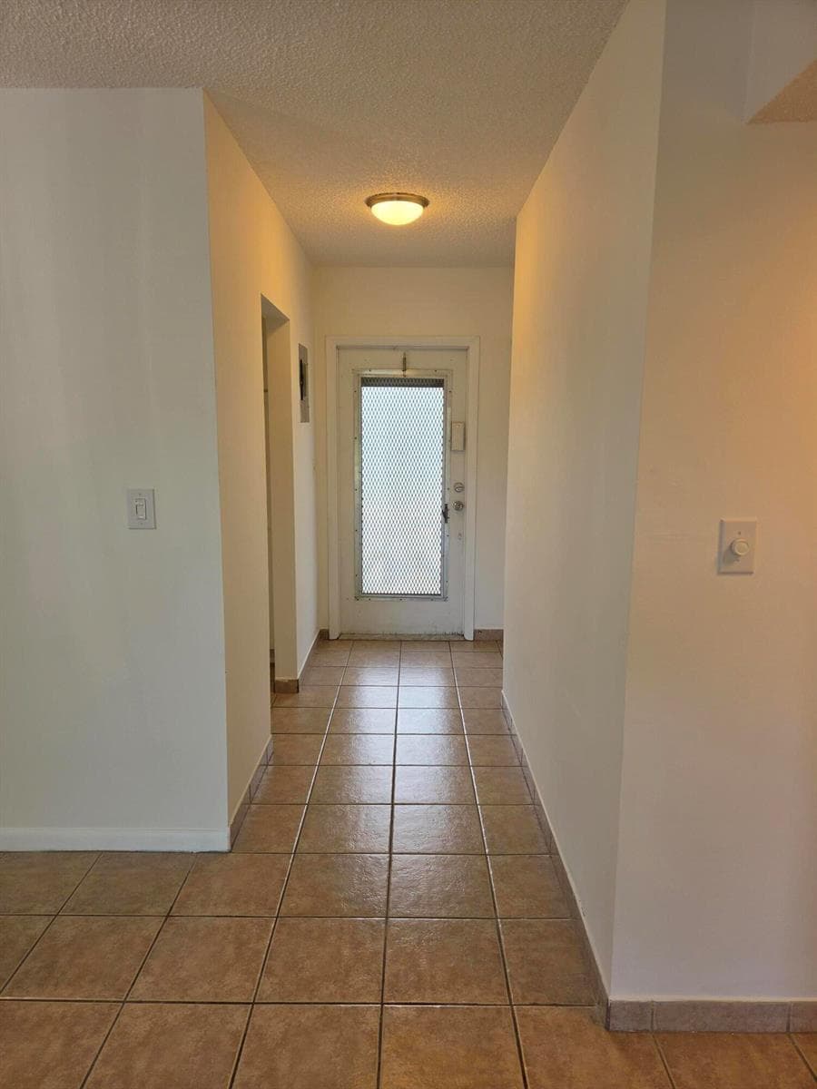 3400 NW 48th Avenue # 512, Lauderdale Lakes FL 33319 photo 2