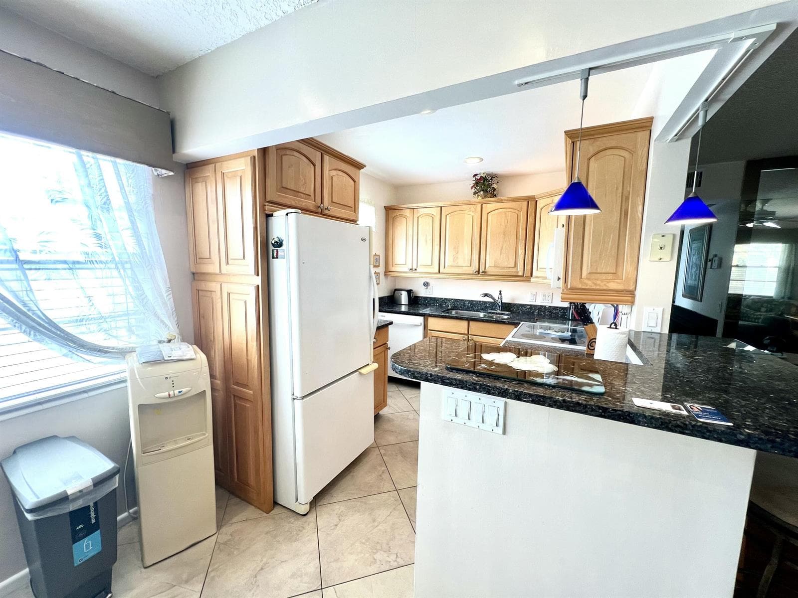 328 Farnham P, Deerfield Beach FL 33442 photo 4