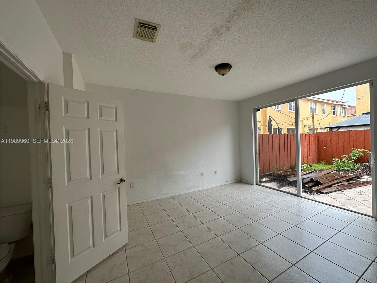 16602 SW 78th Ter, Miami FL 33193 photo 2
