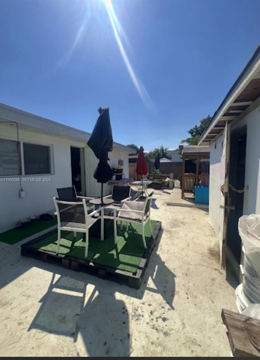 2373 NW 33rd St, Miami FL 33142 photo 4