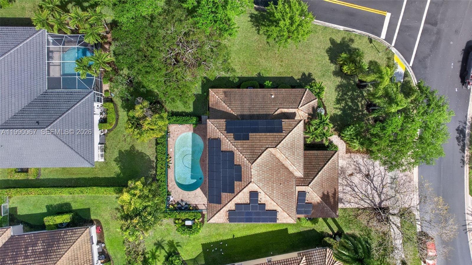 4953 Kensington Cir, Coral Springs FL 33076 photo 3