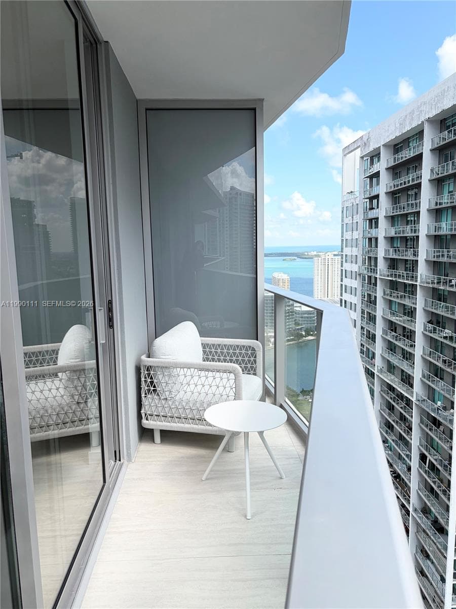 77 SE 5th street # 2709, Miami FL 33131 photo 3