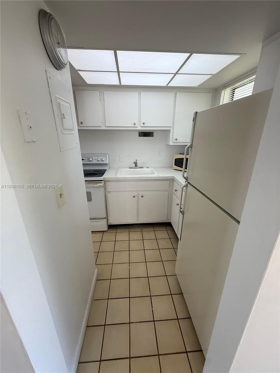1333 E Hallandale Beach Blvd # 223, Hallandale Beach FL 33009 photo 5
