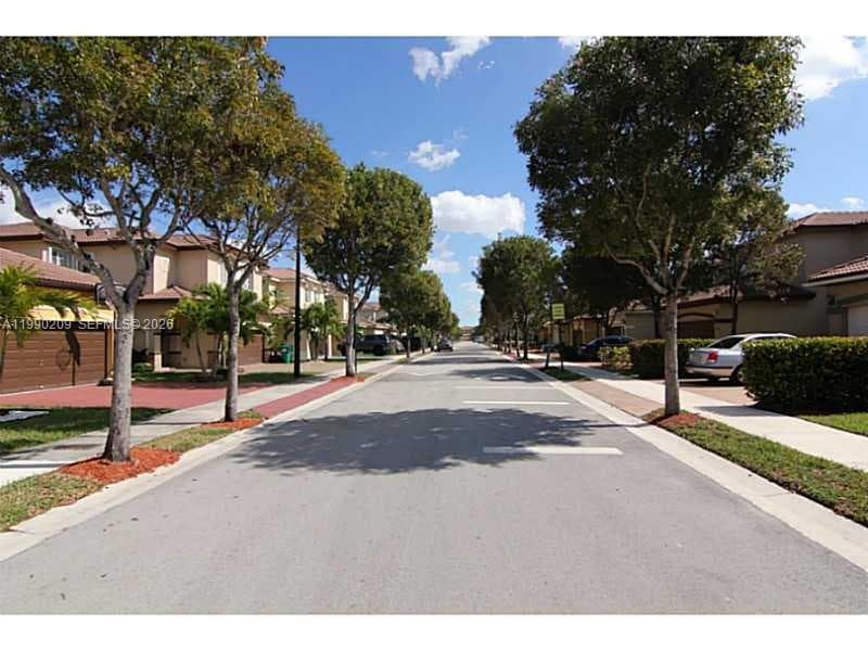 11277 NW 44th Ter, Doral FL 33178 photo 3