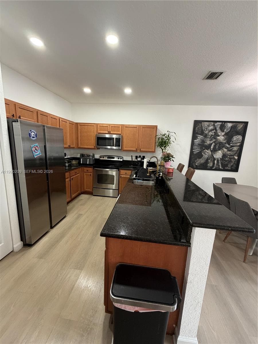 11277 NW 44th Ter, Doral FL 33178 photo 4