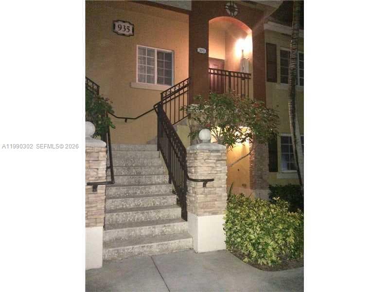 935 NE 33rd Ter # 203, Homestead FL 33033 photo 2