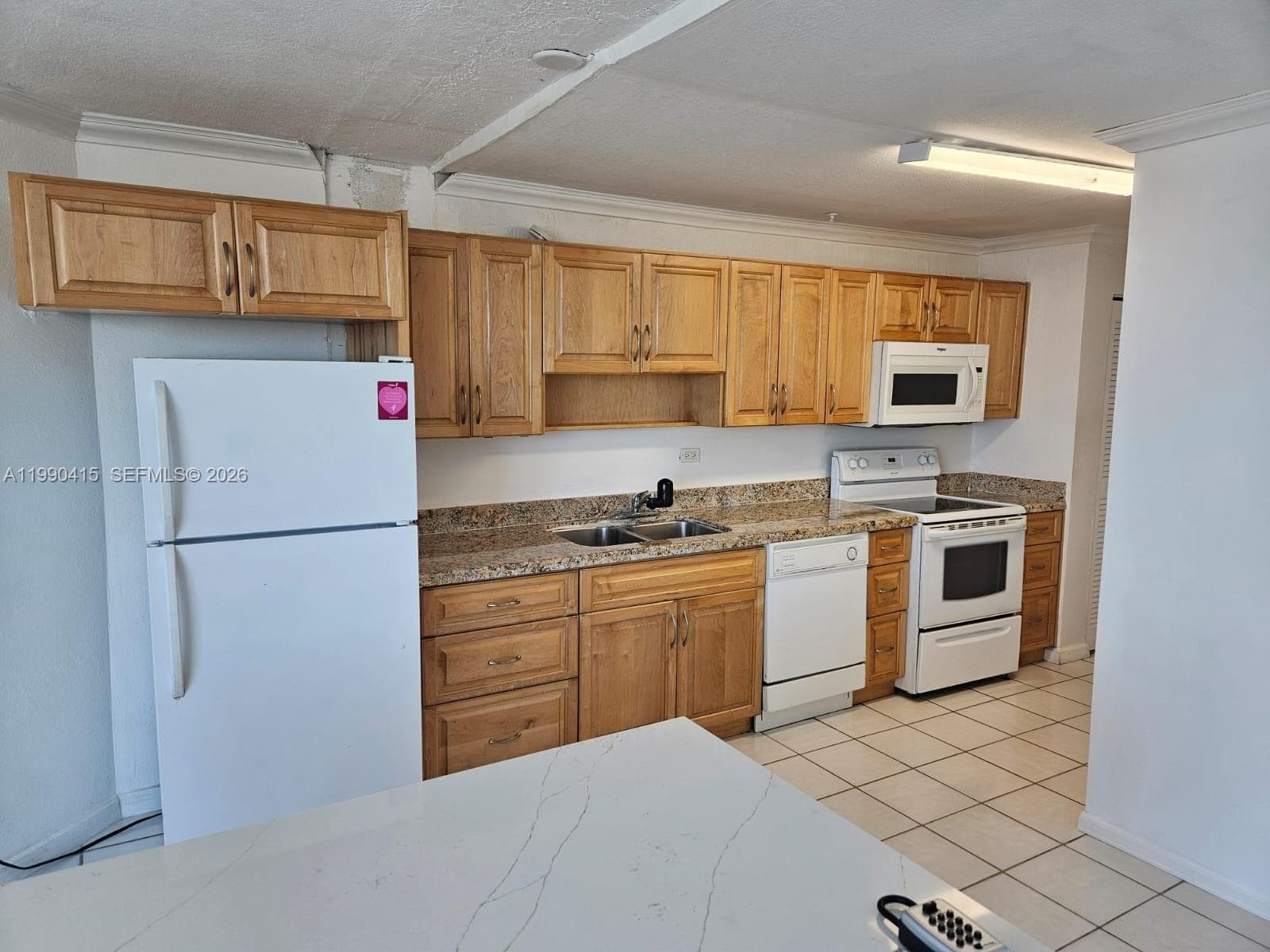 7135 Collins Ave # 1821, Miami Beach FL 33141 photo 2