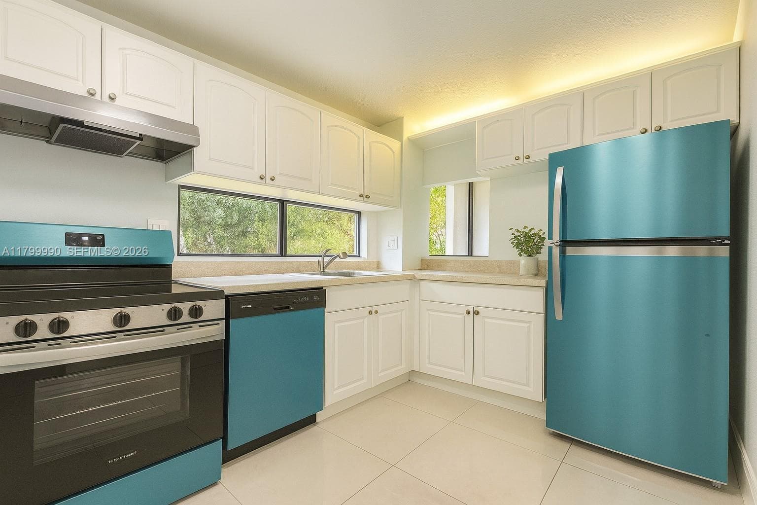 17021 N Bay Road # 105, Sunny Isles Beach FL 33160 photo 3