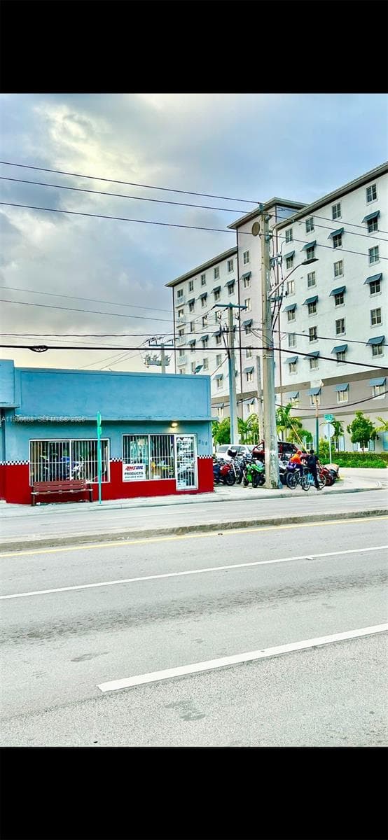 210 SW 22nd Ave, Miami FL 33135