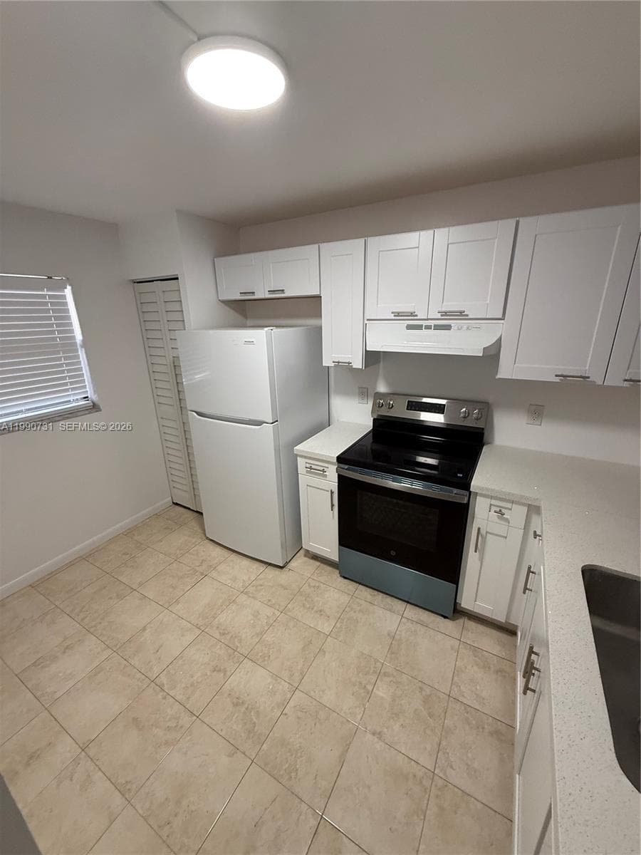 860 NE 207th Ter # 8-106, Miami FL 33179 photo 2