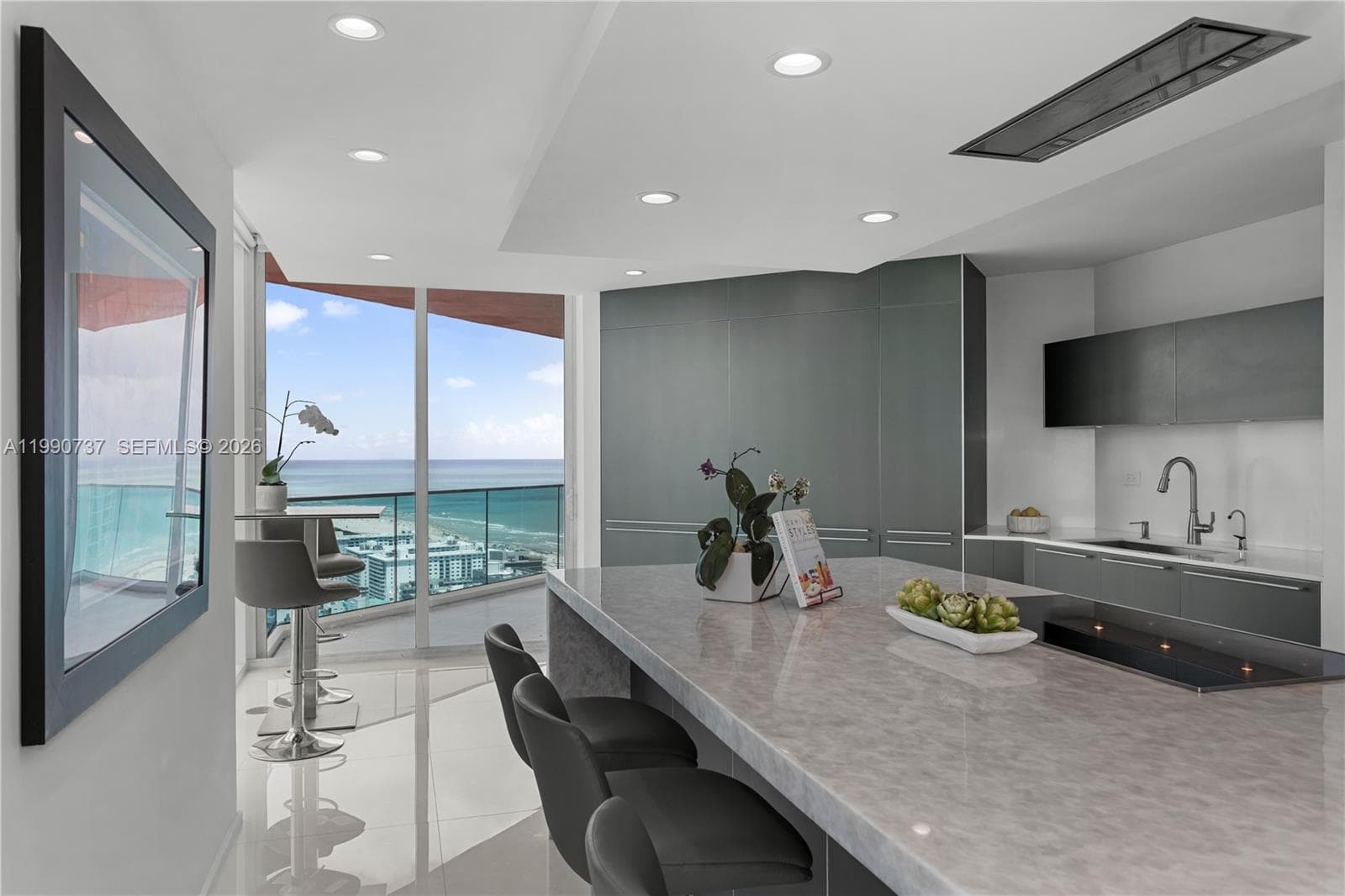 300 S Pointe Dr # 3405, Miami Beach FL 33139 photo 5