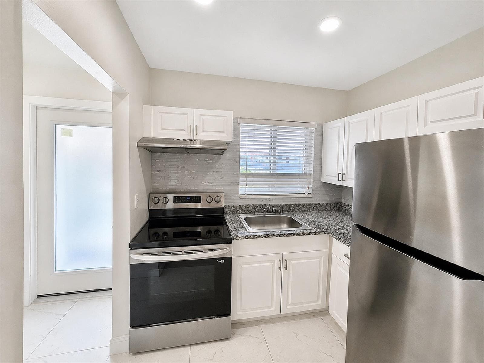 1115 Lake Terrace # 208, Boynton Beach FL 33426 photo 4