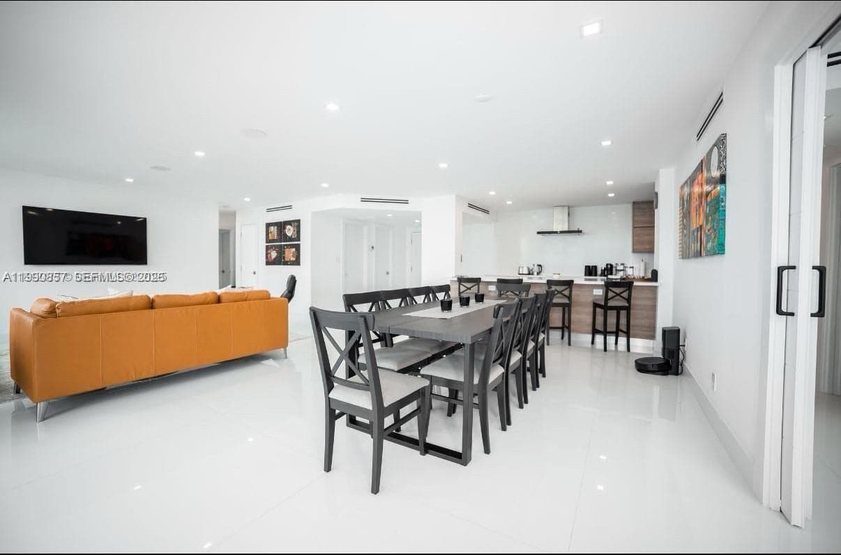 5600 Collins Ave # 14K, Miami Beach FL 33140 photo 3