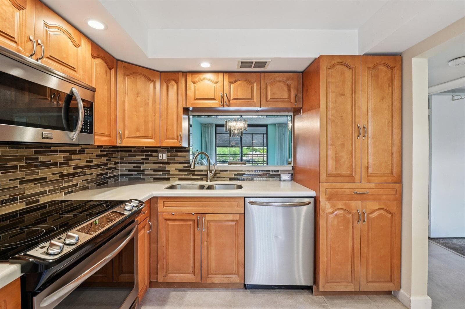 1101 Colony Point Circle # 404, Pembroke Pines FL 33026 photo 3