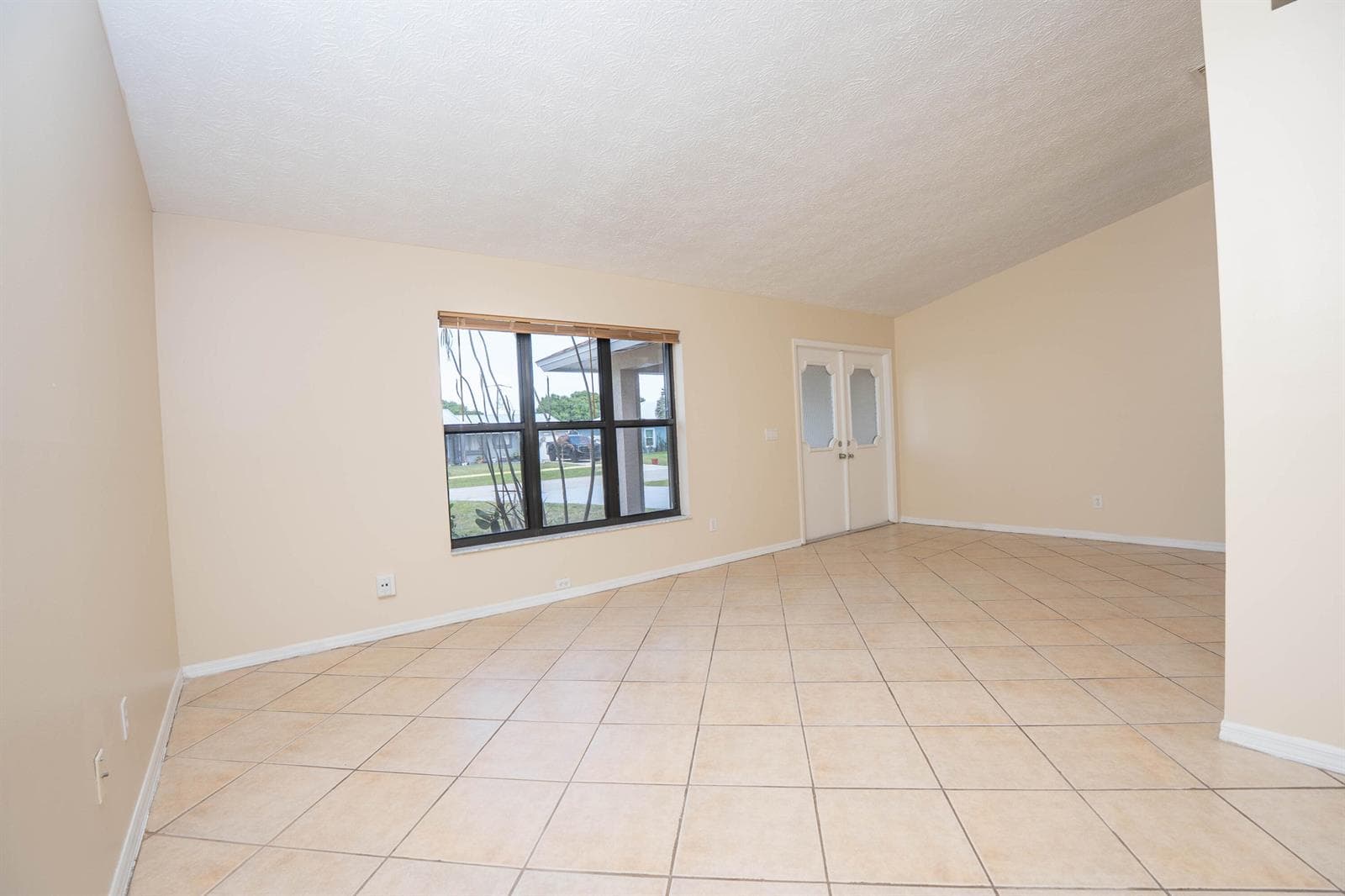 2456 SE Trail Avenue, Port St. Lucie FL 34952 photo 4