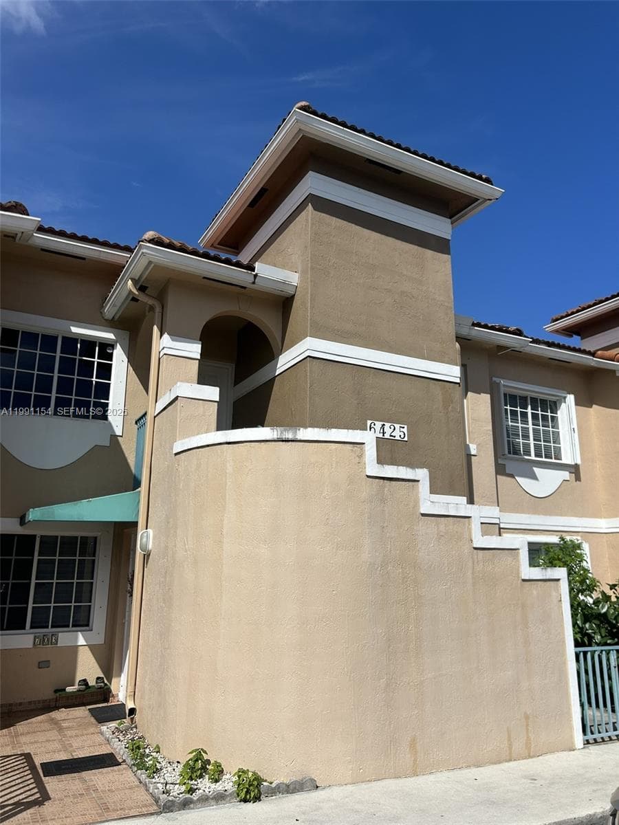 6425 SW 130th Pl # 704, Miami, FL 33183 photo 2