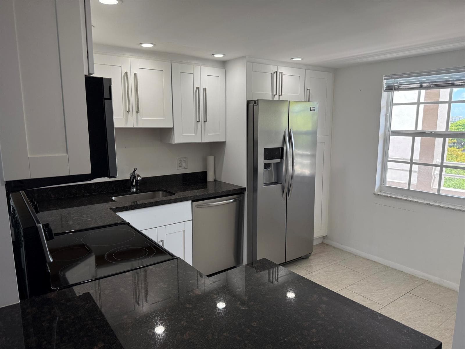 605 Oaks Drive # 602, Pompano Beach FL 33069 photo 5