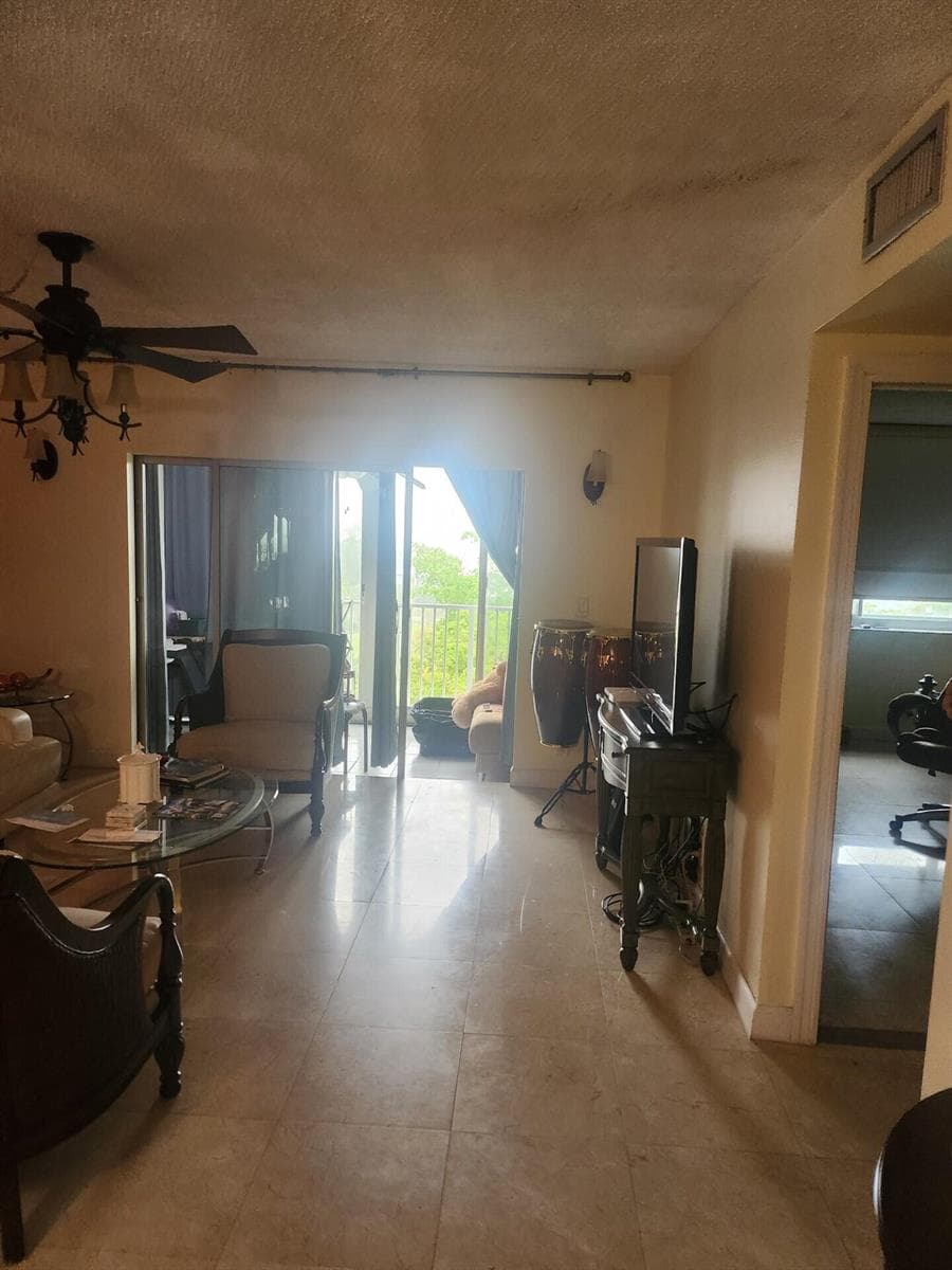 4200 Hillcrest Drive # 707, Hollywood FL 33021 photo 2