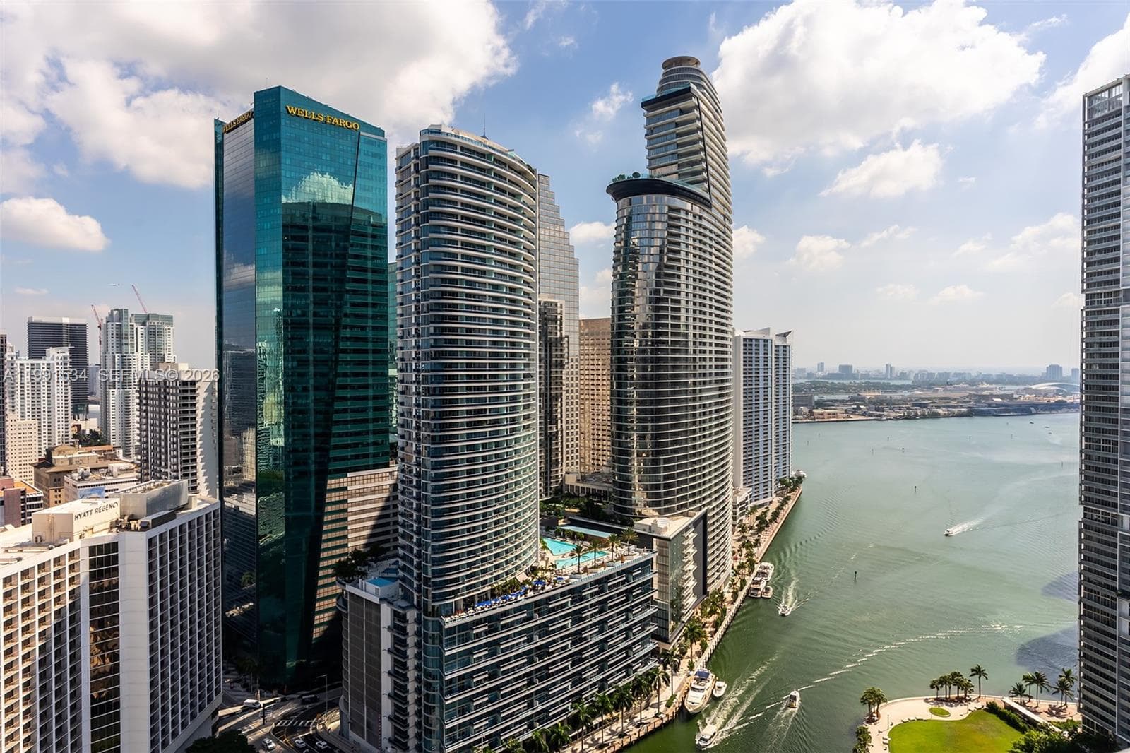 77 SE 5th Street # 2403, Miami FL 33131