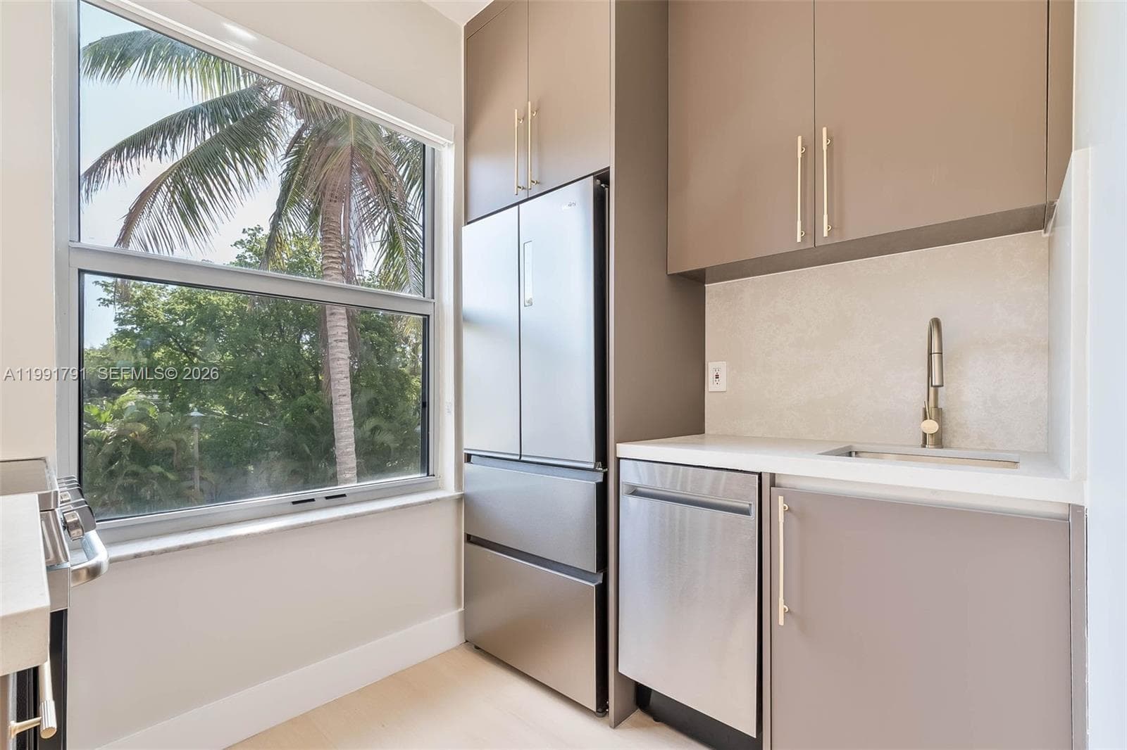 694 NE 76th St # 6, Miami, FL 33138 photo 5