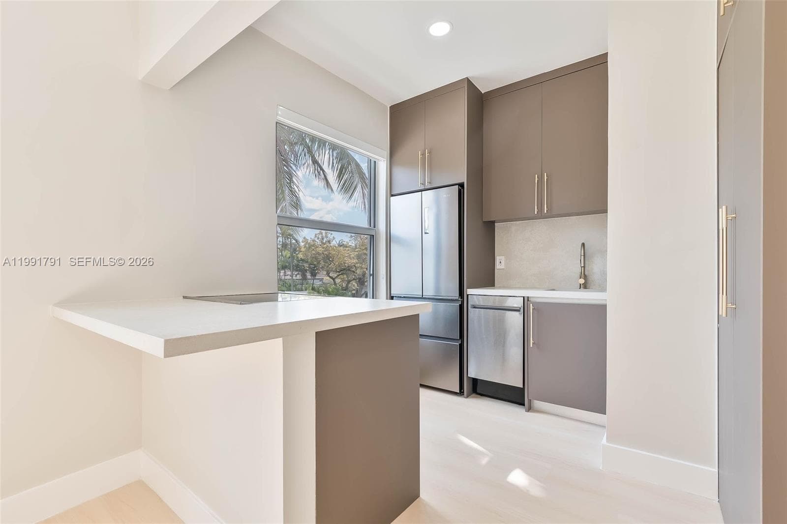 694 NE 76th St # 6, Miami, FL 33138 photo 4