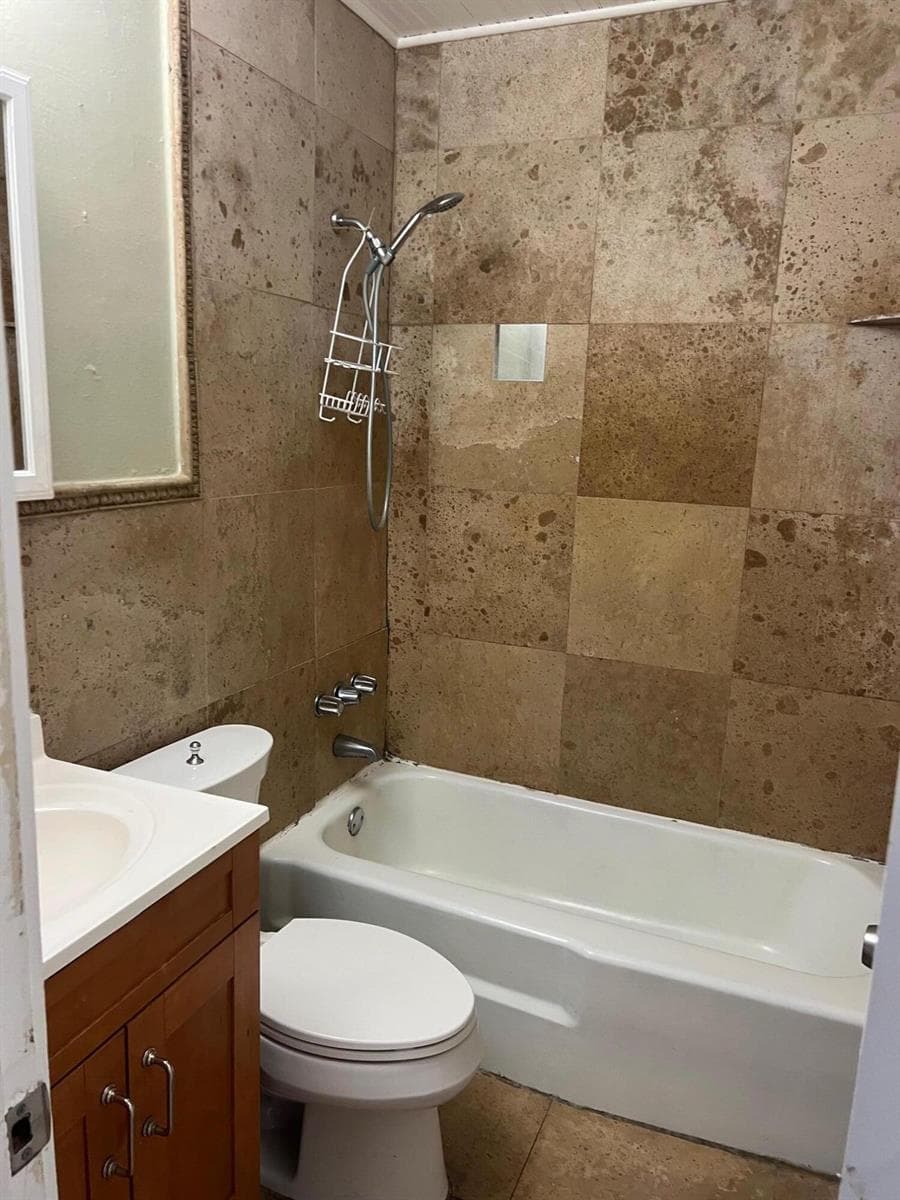 4051 NE 13th Avenue # 3, Oakland Park FL 33334 photo 5
