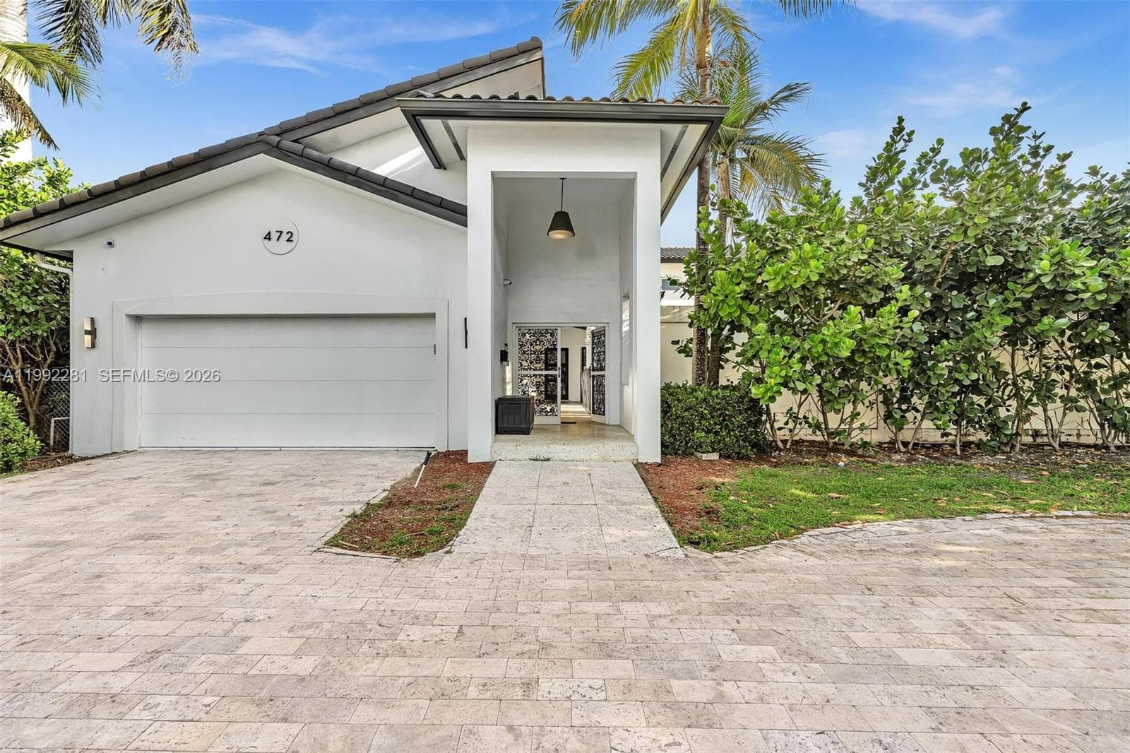 472 Sunset Dr, Hallandale Beach FL 33009 photo 2