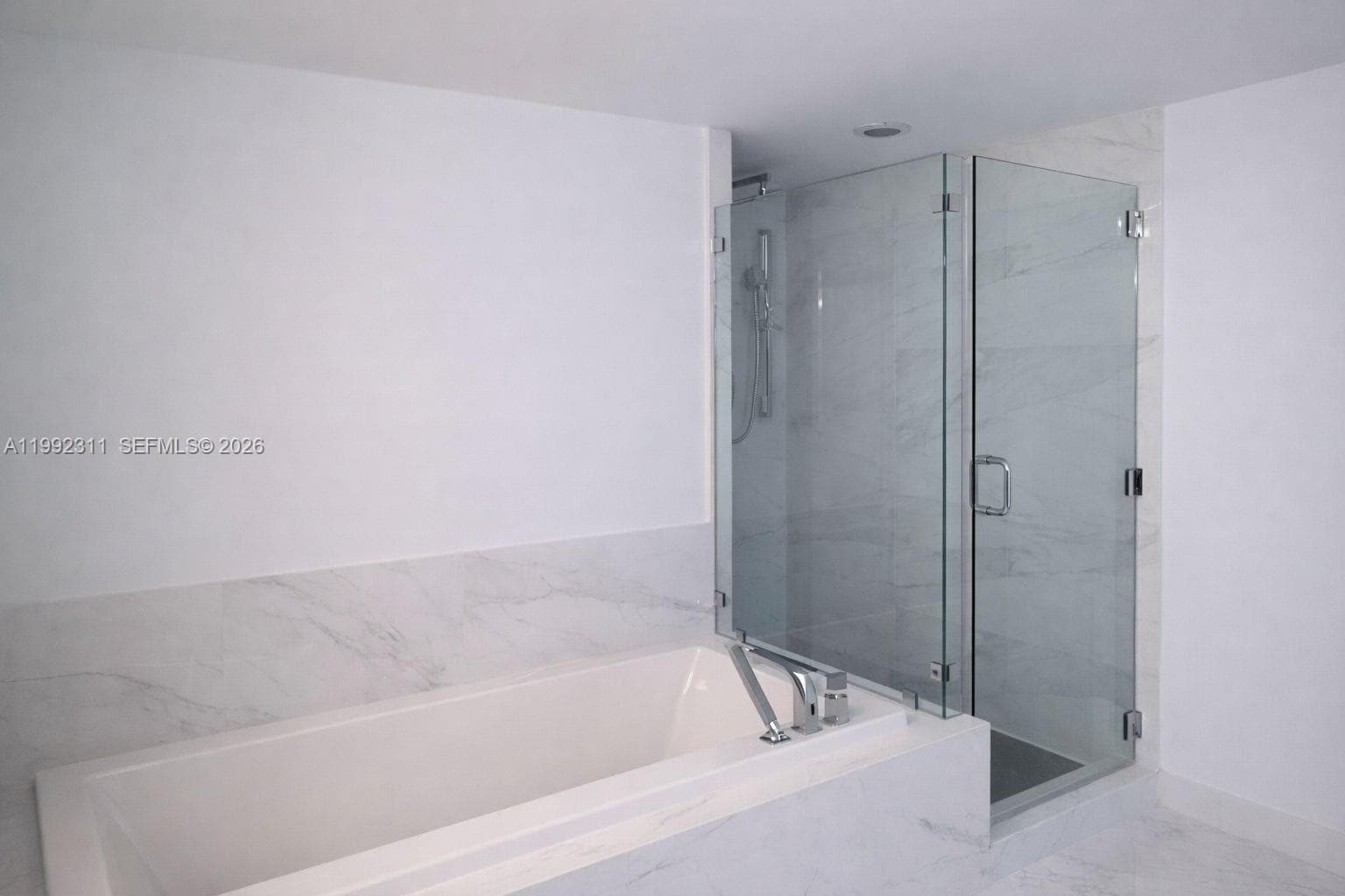 400 Sunny Isles Blvd # 819, Sunny Isles Beach FL 33160 photo 5