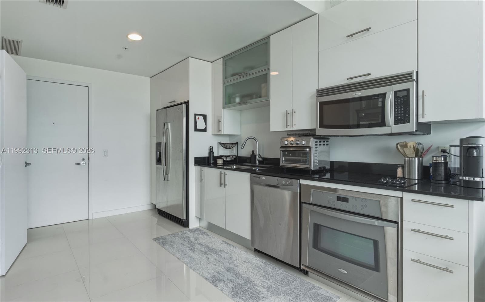 60 SW 13th St # 2805, Miami FL 33130 photo 5