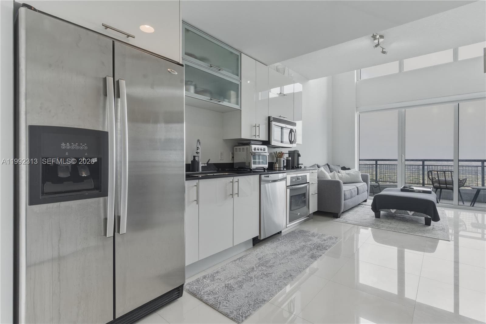 60 SW 13th St # 2805, Miami FL 33130 photo 4
