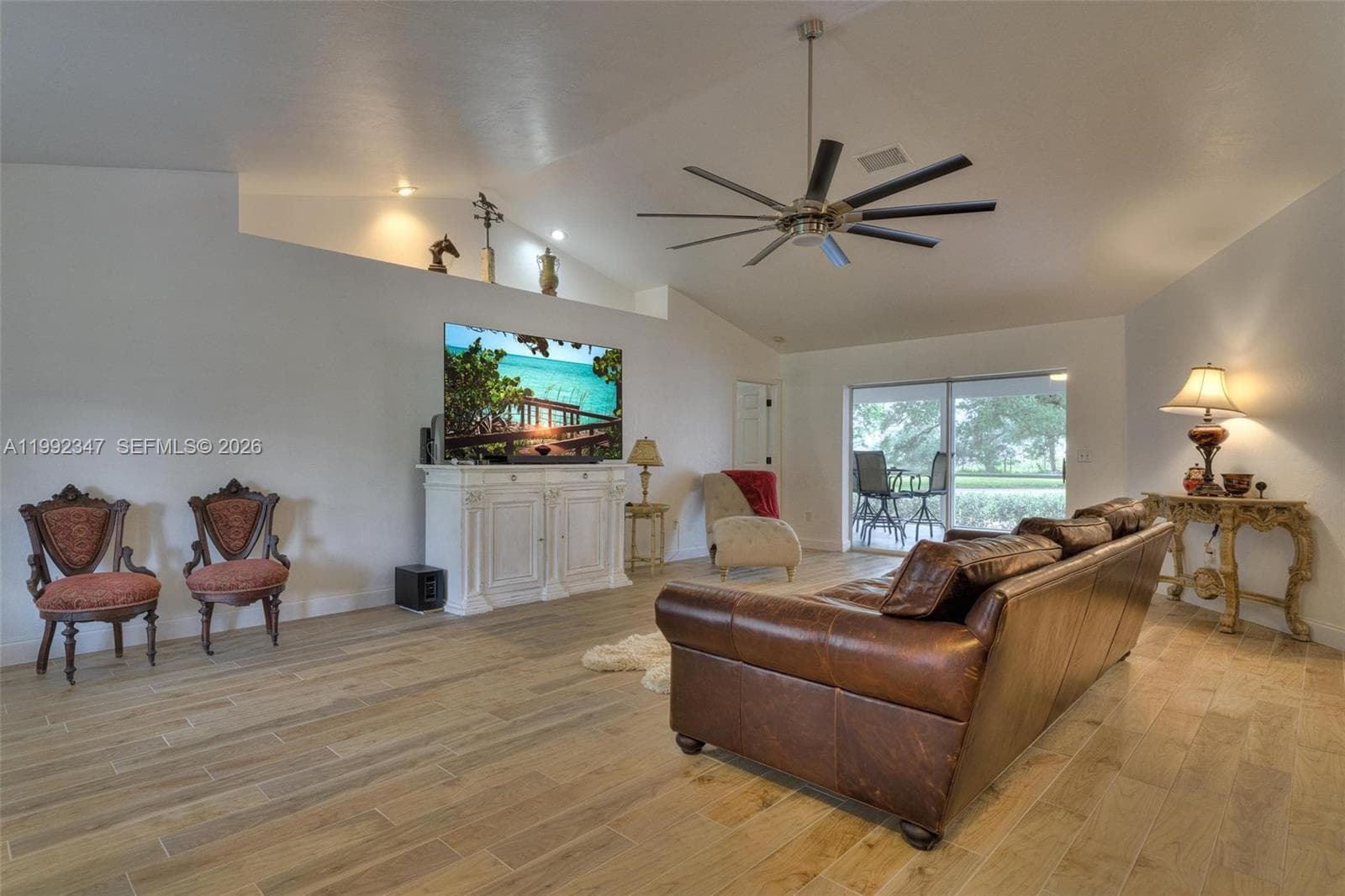 1270 Riverbend Drive, La Belle FL 33935 photo 4