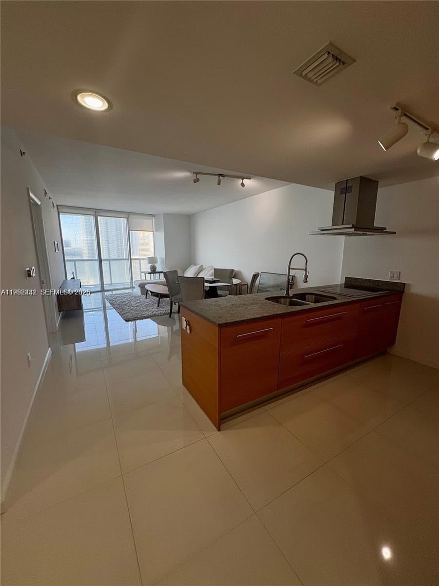 495 Brickell Ave # 3909, Miami FL 33131 photo 3