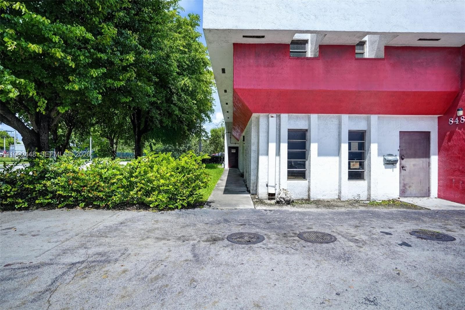 First Generation Restaurant For Lease In Doral, Doral FL 33166 photo 3